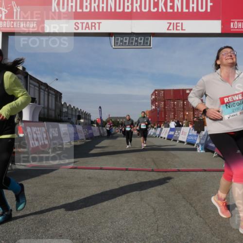 03.10.2025 - Köhlbrandbrückenlauf Matties Gatica Varas http://msf.ph/oto/9172195 03.10.2025 10:41:43 Ziel 2182, 2307, 2548, 2555, 2612, 2613, 2666 meine-sportfotos.de