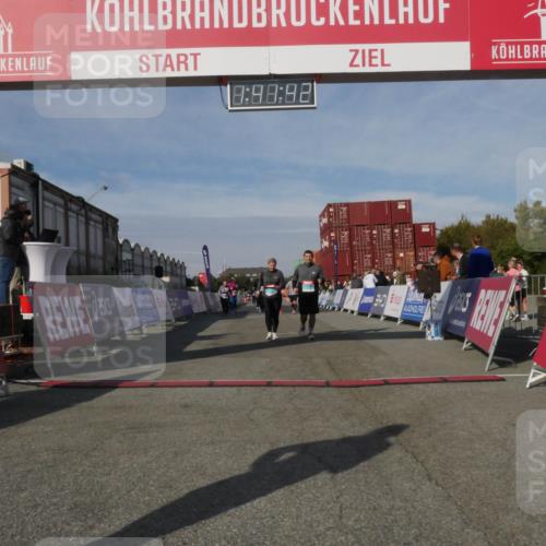 03.10.2025 - Köhlbrandbrückenlauf Matties Gatica Varas http://msf.ph/oto/9172197 03.10.2025 10:41:44 Ziel 2182, 2307, 2548, 2555, 2612, 2613, 2666 meine-sportfotos.de