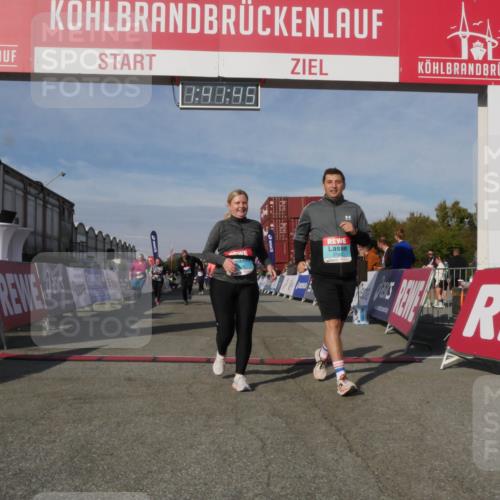 03.10.2025 - Köhlbrandbrückenlauf Matties Gatica Varas http://msf.ph/oto/9172211 03.10.2025 10:41:47 Ziel 2307, 2555, 2612, 2613, 2666, 3517 meine-sportfotos.de