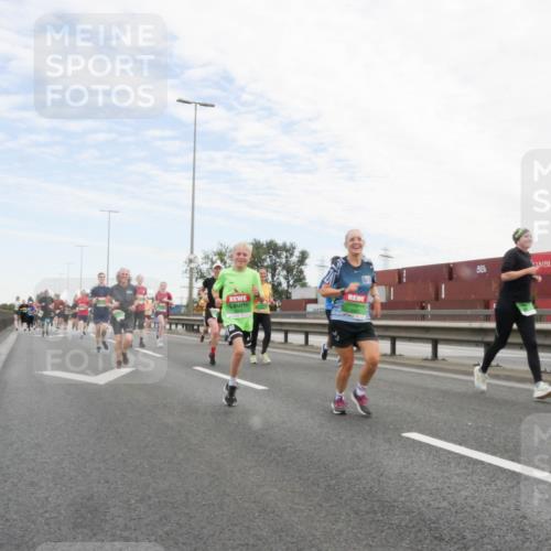 03.10.2025 - Köhlbrandbrückenlauf Matties Gatica Varas http://msf.ph/oto/9172251 03.10.2025 15:20:09 Position 3  meine-sportfotos.de