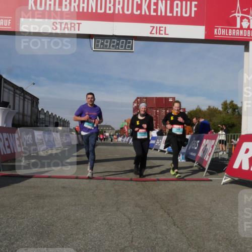 03.10.2025 - Köhlbrandbrückenlauf Matties Gatica Varas http://msf.ph/oto/9172272 03.10.2025 10:42:04 Ziel 2531, 2887, 2888, 2988 meine-sportfotos.de
