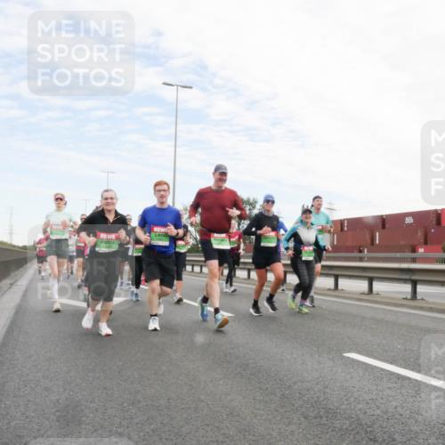 03.10.2025 - Köhlbrandbrückenlauf Matties Gatica Varas http://msf.ph/oto/9172293 03.10.2025 15:20:19 Position 3  meine-sportfotos.de