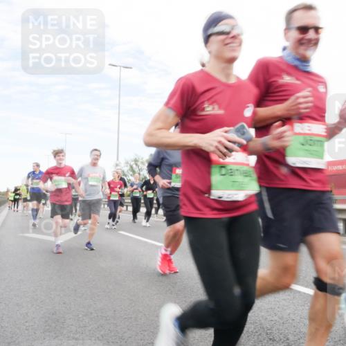 03.10.2025 - Köhlbrandbrückenlauf Matties Gatica Varas http://msf.ph/oto/9172309 03.10.2025 15:20:23 Position 3 6 meine-sportfotos.de