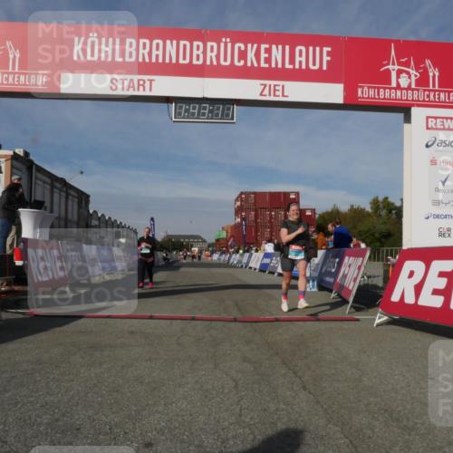 03.10.2025 - Köhlbrandbrückenlauf Matties Gatica Varas http://msf.ph/oto/9172429 03.10.2025 10:43:13 Ziel 3131, 3649 meine-sportfotos.de