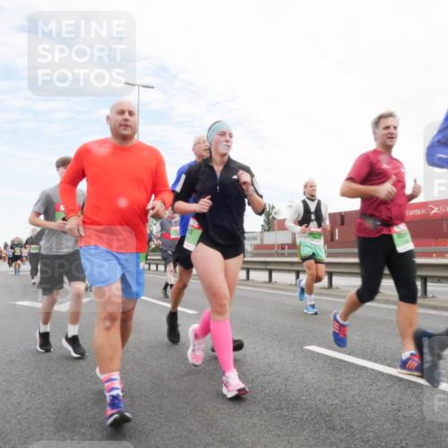 03.10.2025 - Köhlbrandbrückenlauf Matties Gatica Varas http://msf.ph/oto/9172430 03.10.2025 15:20:53 Position 3  meine-sportfotos.de