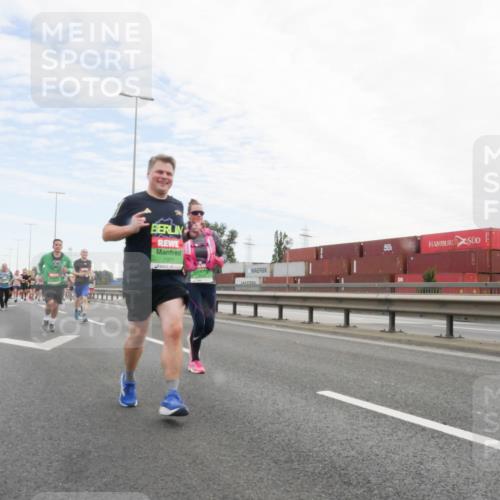 03.10.2025 - Köhlbrandbrückenlauf Matties Gatica Varas http://msf.ph/oto/9172452 03.10.2025 15:21:00 Position 3 7377 meine-sportfotos.de