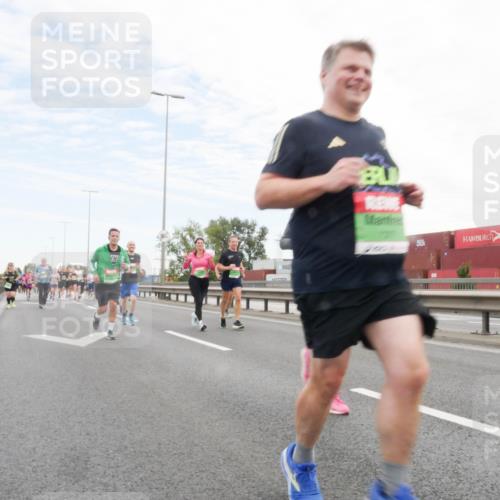 03.10.2025 - Köhlbrandbrückenlauf Matties Gatica Varas http://msf.ph/oto/9172456 03.10.2025 15:21:00 Position 3  meine-sportfotos.de