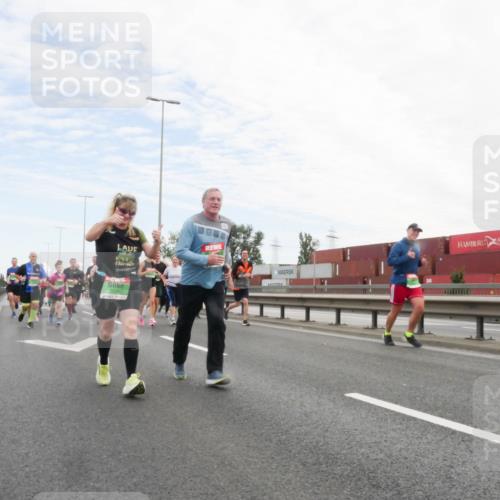 03.10.2025 - Köhlbrandbrückenlauf Matties Gatica Varas http://msf.ph/oto/9172482 03.10.2025 15:21:07 Position 3  meine-sportfotos.de