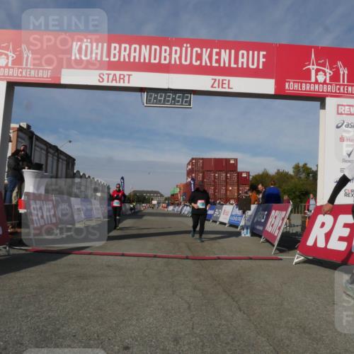 03.10.2025 - Köhlbrandbrückenlauf Matties Gatica Varas http://msf.ph/oto/9172509 03.10.2025 10:43:54 Ziel 2565, 2753 meine-sportfotos.de