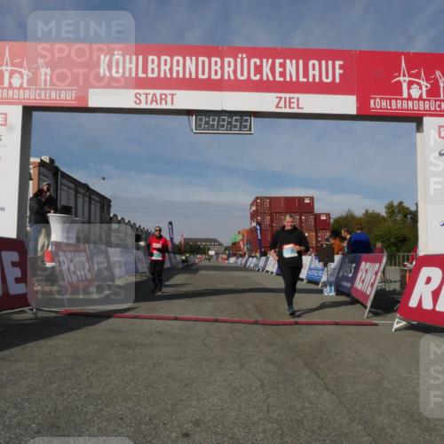 03.10.2025 - Köhlbrandbrückenlauf Matties Gatica Varas http://msf.ph/oto/9172512 03.10.2025 10:43:55 Ziel 2565, 2753 meine-sportfotos.de