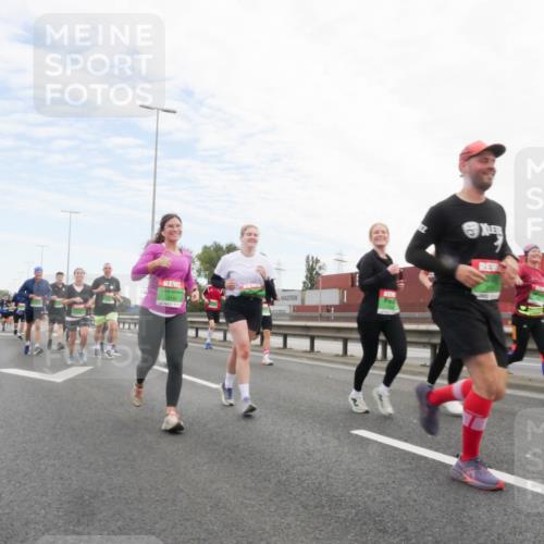 03.10.2025 - Köhlbrandbrückenlauf Matties Gatica Varas http://msf.ph/oto/9172525 03.10.2025 15:21:17 Position 3  meine-sportfotos.de