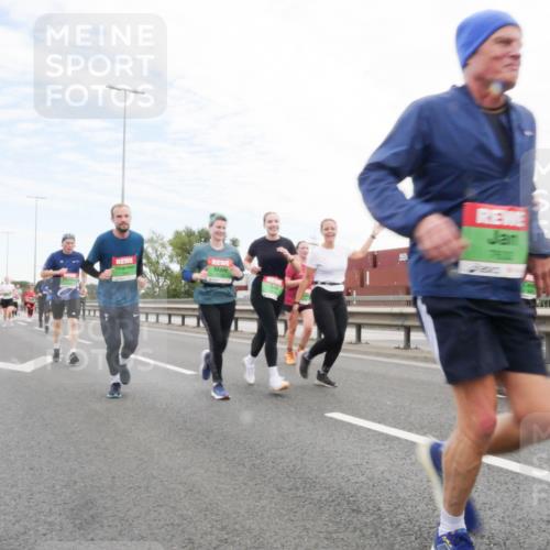03.10.2025 - Köhlbrandbrückenlauf Matties Gatica Varas http://msf.ph/oto/9172543 03.10.2025 15:21:21 Position 3  meine-sportfotos.de