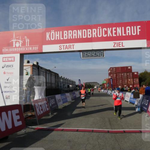 03.10.2025 - Köhlbrandbrückenlauf Matties Gatica Varas http://msf.ph/oto/9172561 03.10.2025 10:44:42 Ziel 2306, 2620 meine-sportfotos.de