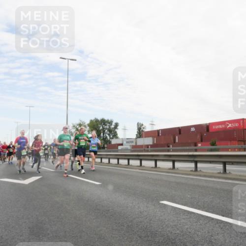 03.10.2025 - Köhlbrandbrückenlauf Matties Gatica Varas http://msf.ph/oto/9172579 03.10.2025 15:21:30 Position 3  meine-sportfotos.de