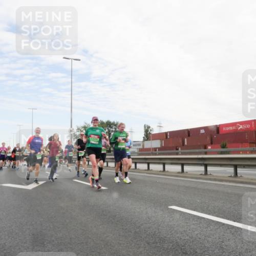 03.10.2025 - Köhlbrandbrückenlauf Matties Gatica Varas http://msf.ph/oto/9172583 03.10.2025 15:21:31 Position 3  meine-sportfotos.de
