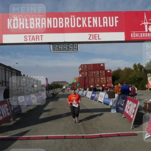 03.10.2025 - Köhlbrandbrückenlauf Matties Gatica Varas http://msf.ph/oto/9172598 03.10.2025 10:45:00 Ziel 1389 meine-sportfotos.de