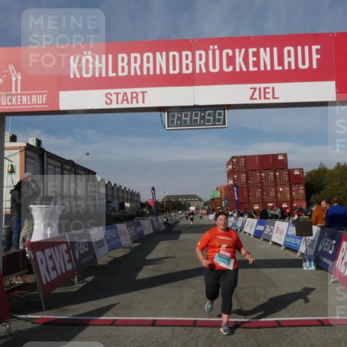 03.10.2025 - Köhlbrandbrückenlauf Matties Gatica Varas http://msf.ph/oto/9172601 03.10.2025 10:45:01 Ziel 1389 meine-sportfotos.de