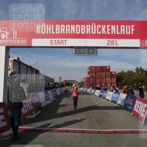 03.10.2025 - Köhlbrandbrückenlauf Matties Gatica Varas http://msf.ph/oto/9172641 03.10.2025 10:49:45 Ziel 2191 meine-sportfotos.de