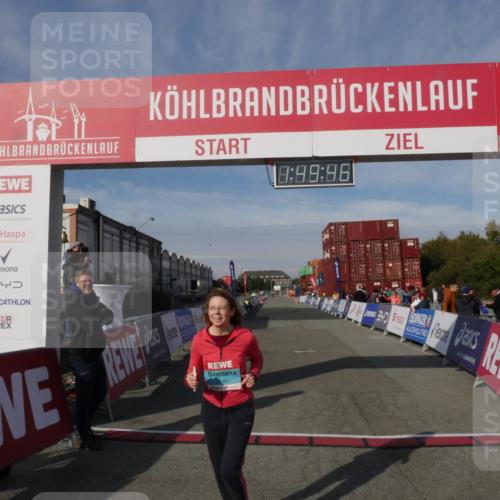 03.10.2025 - Köhlbrandbrückenlauf Matties Gatica Varas http://msf.ph/oto/9172658 03.10.2025 10:49:48 Ziel  meine-sportfotos.de