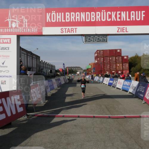 03.10.2025 - Köhlbrandbrückenlauf Matties Gatica Varas http://msf.ph/oto/9172676 03.10.2025 10:50:46 Ziel 2236, 3173 meine-sportfotos.de