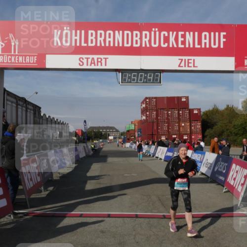03.10.2025 - Köhlbrandbrückenlauf Matties Gatica Varas http://msf.ph/oto/9172686 03.10.2025 10:50:48 Ziel 2236, 3173 meine-sportfotos.de