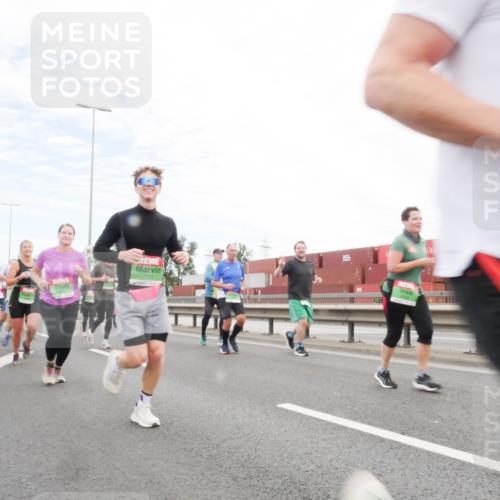 03.10.2025 - Köhlbrandbrückenlauf Matties Gatica Varas http://msf.ph/oto/9172713 03.10.2025 15:22:01 Position 3  meine-sportfotos.de