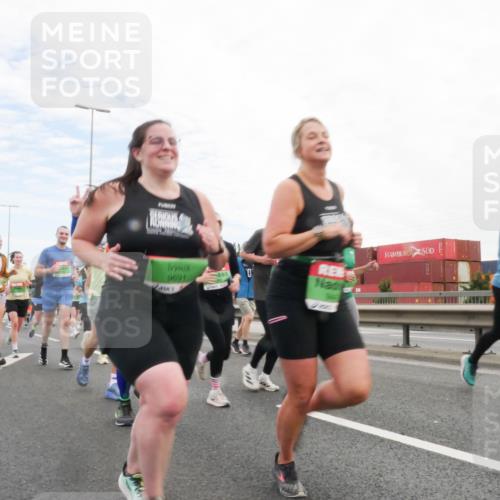 03.10.2025 - Köhlbrandbrückenlauf Matties Gatica Varas http://msf.ph/oto/9172720 03.10.2025 15:22:03 Position 3 9691 meine-sportfotos.de