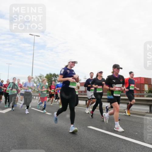03.10.2025 - Köhlbrandbrückenlauf Matties Gatica Varas http://msf.ph/oto/9172735 03.10.2025 15:22:07 Position 3  meine-sportfotos.de