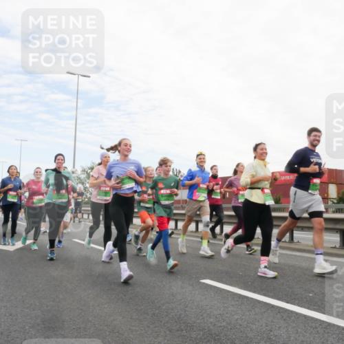 03.10.2025 - Köhlbrandbrückenlauf Matties Gatica Varas http://msf.ph/oto/9172738 03.10.2025 15:22:08 Position 3  meine-sportfotos.de
