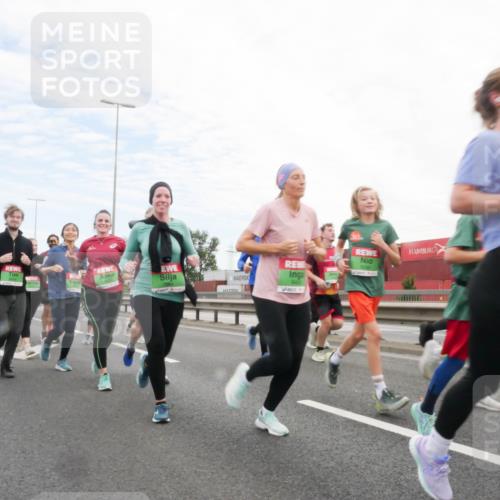 03.10.2025 - Köhlbrandbrückenlauf Matties Gatica Varas http://msf.ph/oto/9172743 03.10.2025 15:22:09 Position 3  meine-sportfotos.de