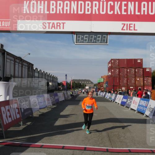 03.10.2025 - Köhlbrandbrückenlauf Matties Gatica Varas http://msf.ph/oto/9172763 03.10.2025 10:51:39 Ziel 2669 meine-sportfotos.de