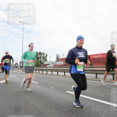 03.10.2025 - Köhlbrandbrückenlauf Matties Gatica Varas http://msf.ph/oto/9172771 03.10.2025 15:22:17 Position 3  meine-sportfotos.de