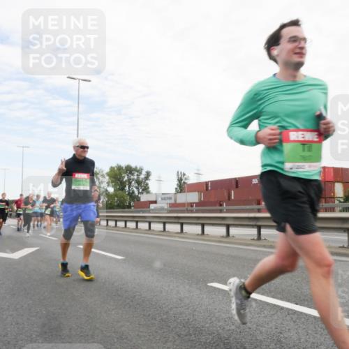 03.10.2025 - Köhlbrandbrückenlauf Matties Gatica Varas http://msf.ph/oto/9172776 03.10.2025 15:22:18 Position 3  meine-sportfotos.de