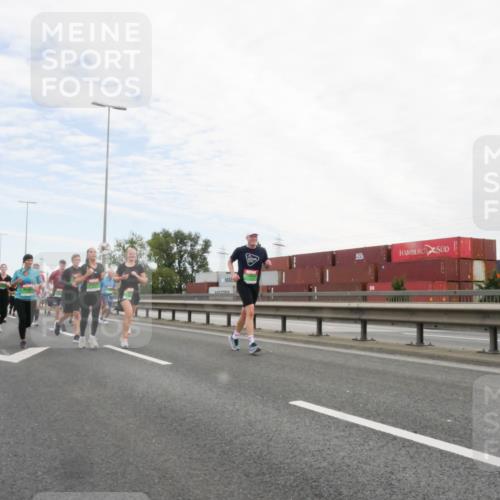 03.10.2025 - Köhlbrandbrückenlauf Matties Gatica Varas http://msf.ph/oto/9172783 03.10.2025 15:22:20 Position 3  meine-sportfotos.de