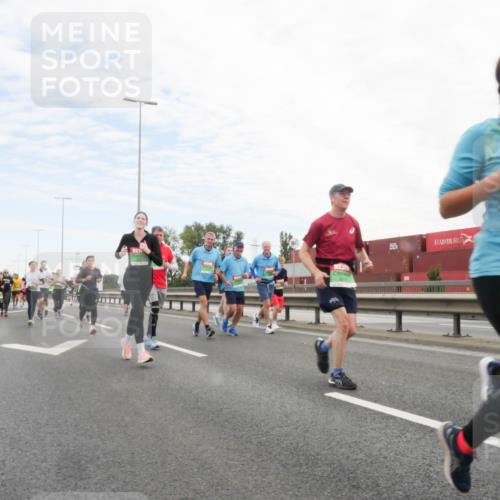03.10.2025 - Köhlbrandbrückenlauf Matties Gatica Varas http://msf.ph/oto/9172798 03.10.2025 15:22:23 Position 3  meine-sportfotos.de