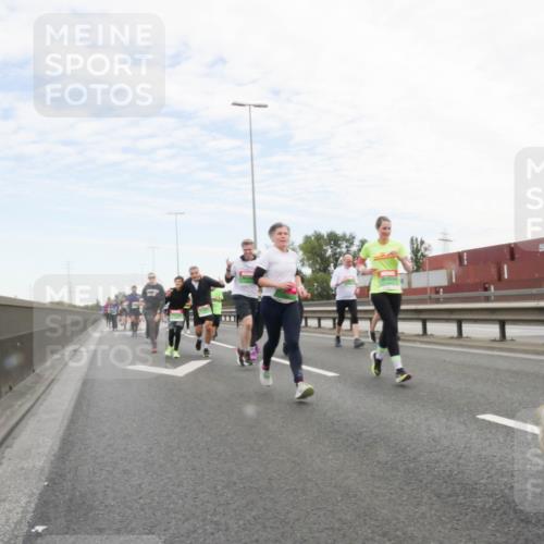 03.10.2025 - Köhlbrandbrückenlauf Matties Gatica Varas http://msf.ph/oto/9172811 03.10.2025 15:22:27 Position 3  meine-sportfotos.de