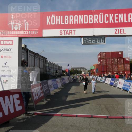 03.10.2025 - Köhlbrandbrückenlauf Matties Gatica Varas http://msf.ph/oto/9172814 03.10.2025 10:52:08 Ziel 2367 meine-sportfotos.de
