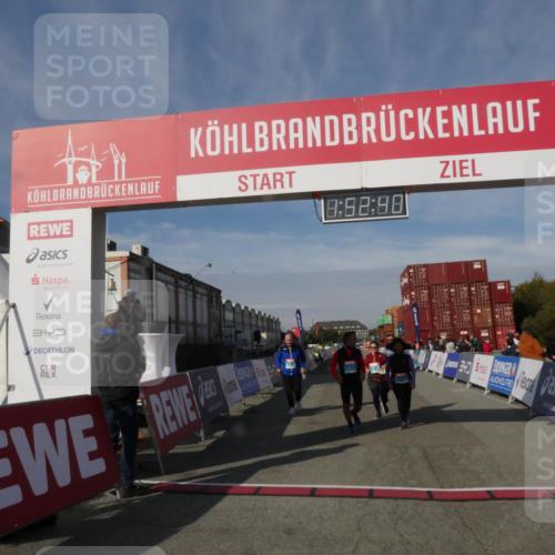 03.10.2025 - Köhlbrandbrückenlauf Matties Gatica Varas http://msf.ph/oto/9172867 03.10.2025 10:52:42 Ziel 2132, 2357, 2490, 2623 meine-sportfotos.de