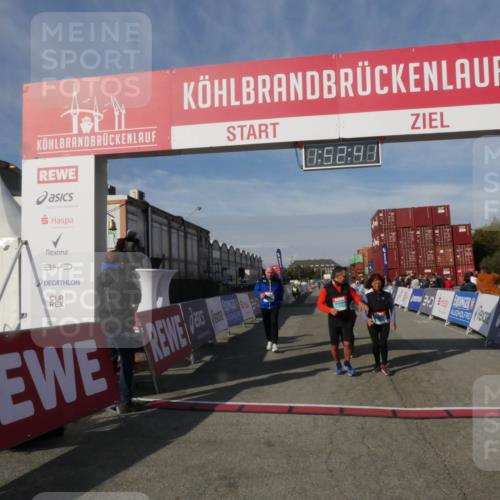 03.10.2025 - Köhlbrandbrückenlauf Matties Gatica Varas http://msf.ph/oto/9172871 03.10.2025 10:52:43 Ziel 2132, 2357, 2490, 2623 meine-sportfotos.de