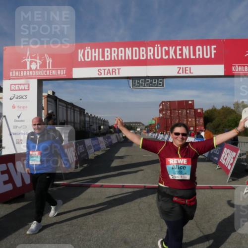 03.10.2025 - Köhlbrandbrückenlauf Matties Gatica Varas http://msf.ph/oto/9172887 03.10.2025 10:52:47 Ziel  meine-sportfotos.de