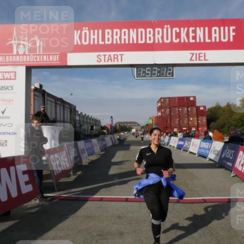 03.10.2025 - Köhlbrandbrückenlauf Matties Gatica Varas http://msf.ph/oto/9172898 03.10.2025 10:53:14 Ziel  meine-sportfotos.de