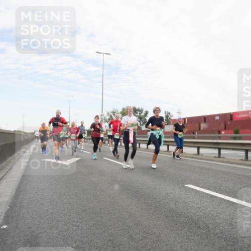 03.10.2025 - Köhlbrandbrückenlauf Matties Gatica Varas http://msf.ph/oto/9172938 03.10.2025 15:22:57 Position 3  meine-sportfotos.de