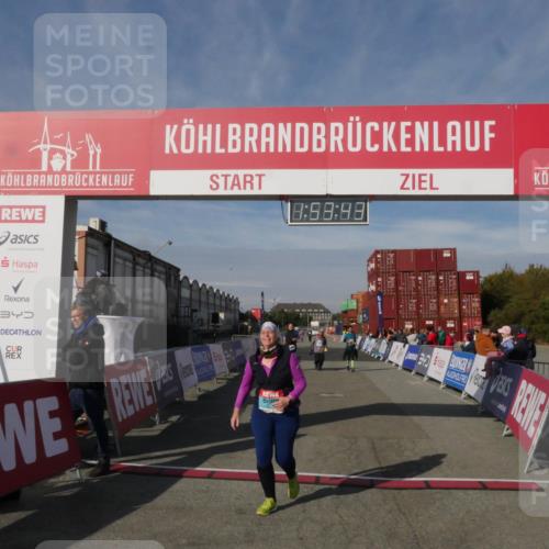 03.10.2025 - Köhlbrandbrückenlauf Matties Gatica Varas http://msf.ph/oto/9172947 03.10.2025 10:53:45 Ziel 2611, 3774 meine-sportfotos.de