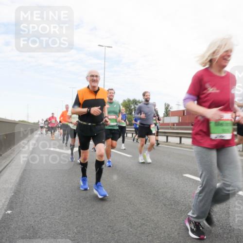 03.10.2025 - Köhlbrandbrückenlauf Matties Gatica Varas http://msf.ph/oto/9172949 03.10.2025 15:23:00 Position 3  meine-sportfotos.de