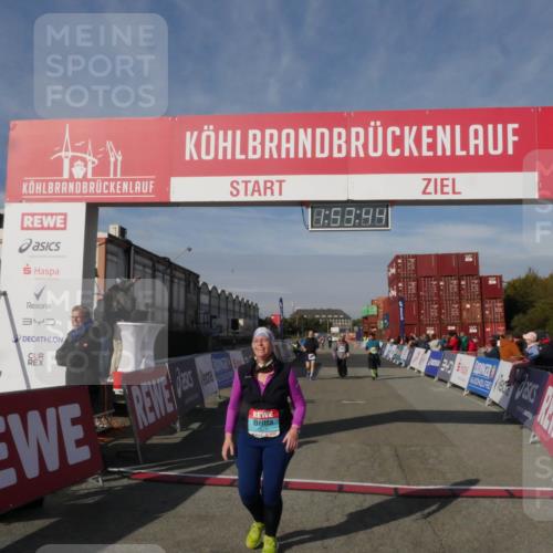 03.10.2025 - Köhlbrandbrückenlauf Matties Gatica Varas http://msf.ph/oto/9172950 03.10.2025 10:53:46 Ziel 2611, 3774 meine-sportfotos.de