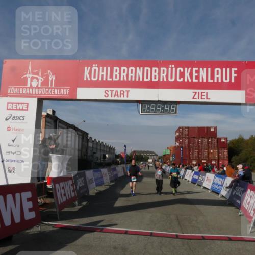 03.10.2025 - Köhlbrandbrückenlauf Matties Gatica Varas http://msf.ph/oto/9172955 03.10.2025 10:53:49 Ziel 2611, 3774 meine-sportfotos.de