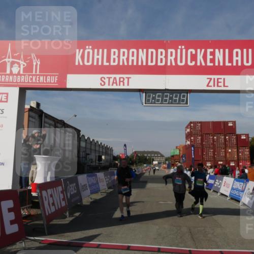 03.10.2025 - Köhlbrandbrückenlauf Matties Gatica Varas http://msf.ph/oto/9172964 03.10.2025 10:53:51 Ziel 2611, 3774 meine-sportfotos.de