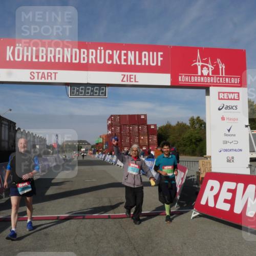 03.10.2025 - Köhlbrandbrückenlauf Matties Gatica Varas http://msf.ph/oto/9172975 03.10.2025 10:53:54 Ziel  meine-sportfotos.de