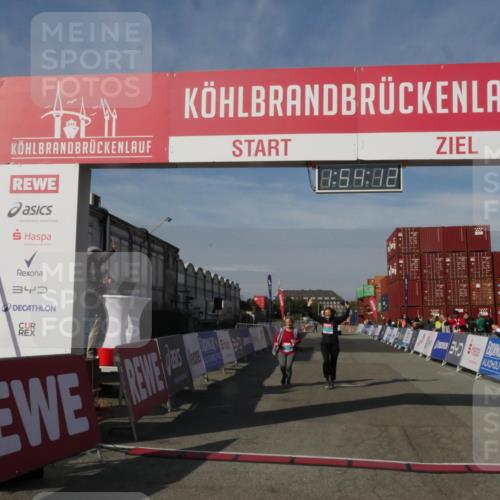 03.10.2025 - Köhlbrandbrückenlauf Matties Gatica Varas http://msf.ph/oto/9172992 03.10.2025 10:54:14 Ziel 2653, 2691 meine-sportfotos.de