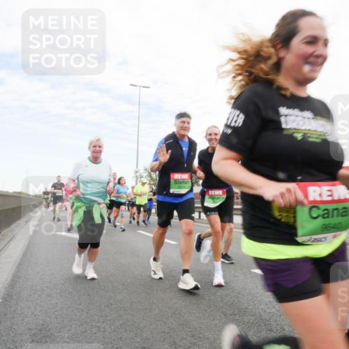 03.10.2025 - Köhlbrandbrückenlauf Matties Gatica Varas http://msf.ph/oto/9173005 03.10.2025 15:23:14 Position 3 9640, 48 meine-sportfotos.de